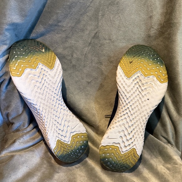 Nike Navy Blue Epic React - Picture 4 of 8